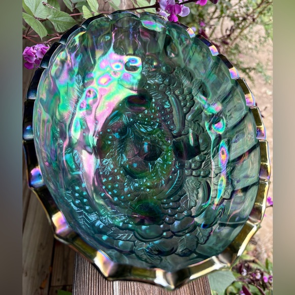 CARNIVAL GLASS Indiana Iridescent Blue Bowl - Picture 5 of 10
